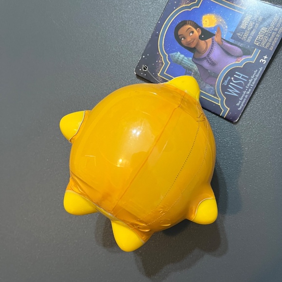 NWT Disney Wish Star w/ mini plush– Blind Box – New & Unopened - Picture 2 of 5